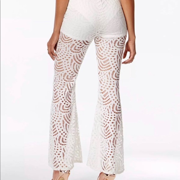 🆕 Material girl Juniors lace flare - Picture 2 of 3